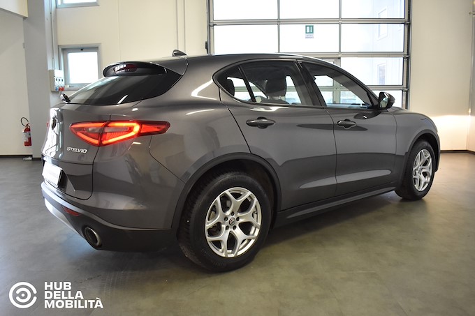 ALFA ROMEO Stelvio 2.2 Turbodiesel 190 CV AT8 Q4 Business